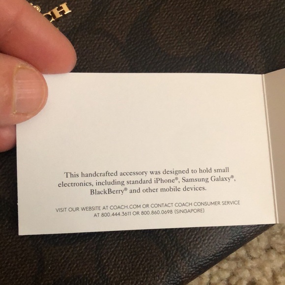 Coach (Corner) LRG Double Zip Wristlet/ Wallet w/ Coach paper gift bag included - Picture 11 of 15